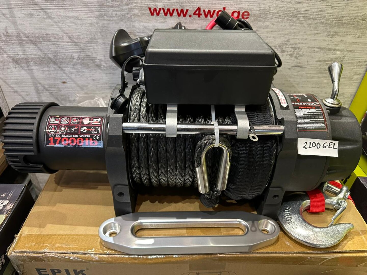 4WD Electric Winch 17000lbs With Sythetic Rope